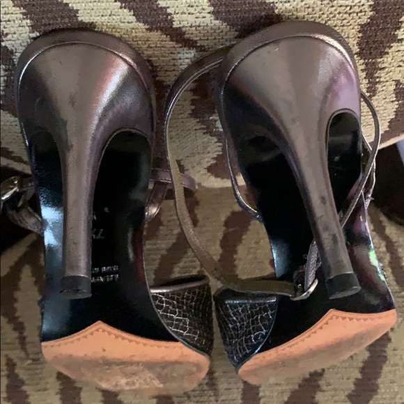 Yves Saint Laurent Heels - Picture 6 of 16